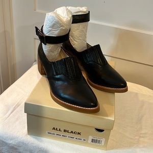 ALL BLACK. Open boot with ankle strap 37.5